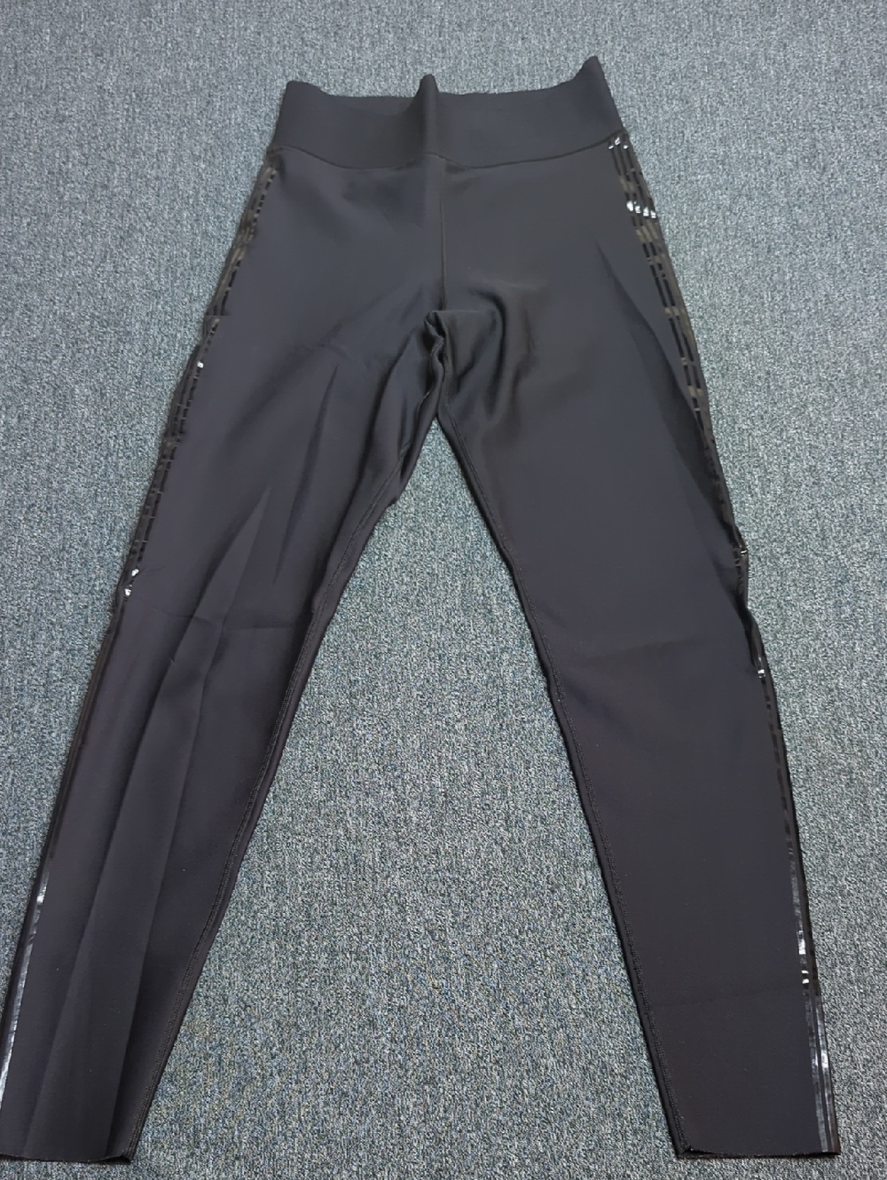 ultracor Luxury Black High-Waist Leggings with Side Detail